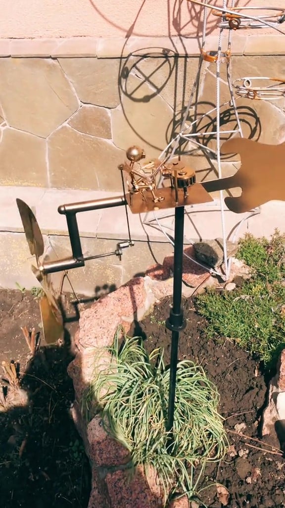 🔥Last Day 🥁Handmade Metal Rock Band Windmill🎁(Includes a 70cm bracket)