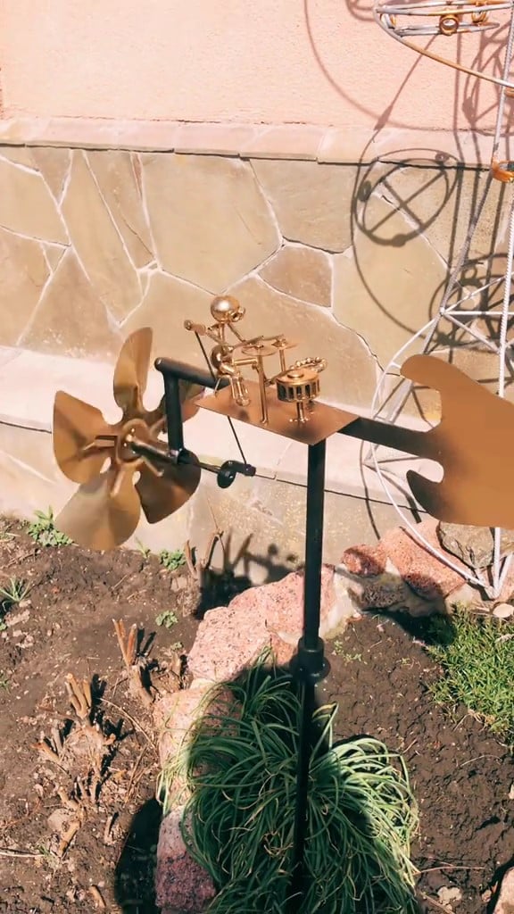 🔥Last Day 🥁Handmade Metal Rock Band Windmill🎁(Includes a 70cm bracket)