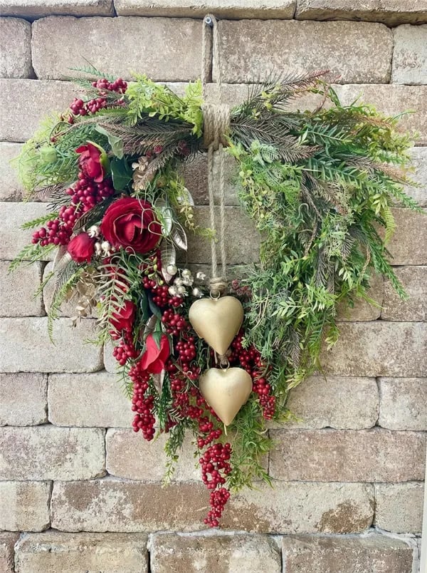 🏆Valentine's Day Pre-Sale Save 70%❤️ Farmhouse Valentine Heart Wreath: Gold Bells, Red Roses & Berries🎉